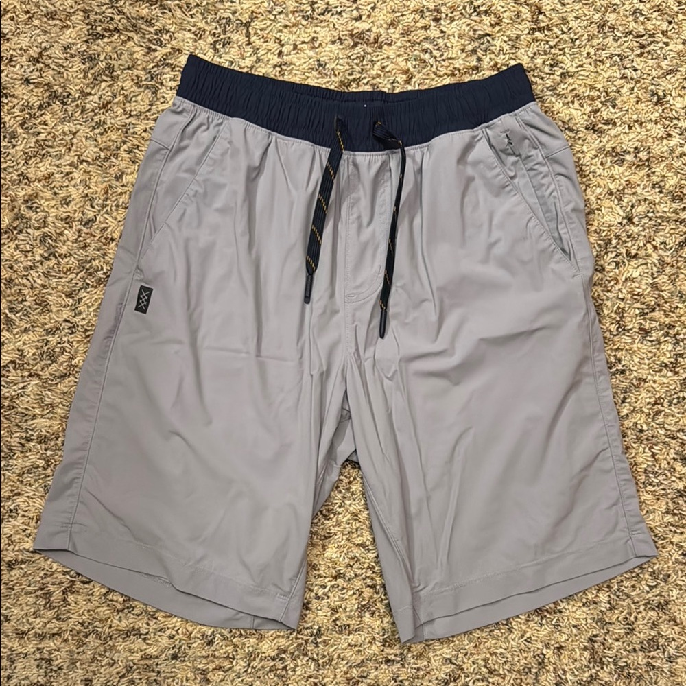 Rhone - Pursuit Short - 9” unlined - small
